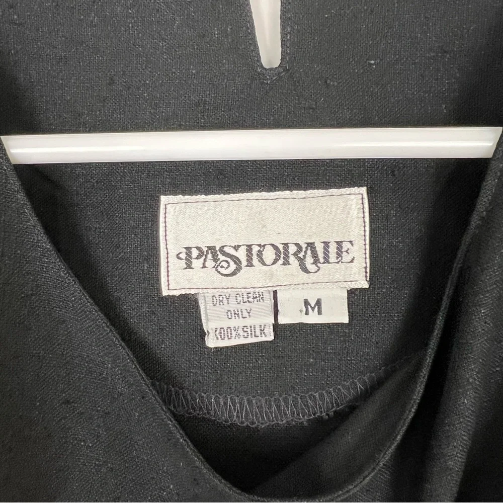 Pastorale silk short sleeve blouse black M - Picture 8 of 9